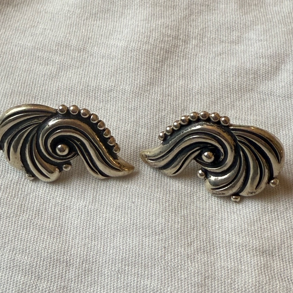 Silver Wave Earrings